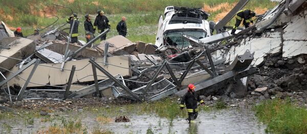 救援人員:意大利熱那亞大橋垮塌造成的遇難人數已達到41人 救援人員:意大利熱那亞大橋垮塌造成的遇難人數已達到41人 - 俄羅斯衛星通訊社