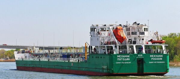 機械師波戈金號油輪 - 俄羅斯衛星通訊社