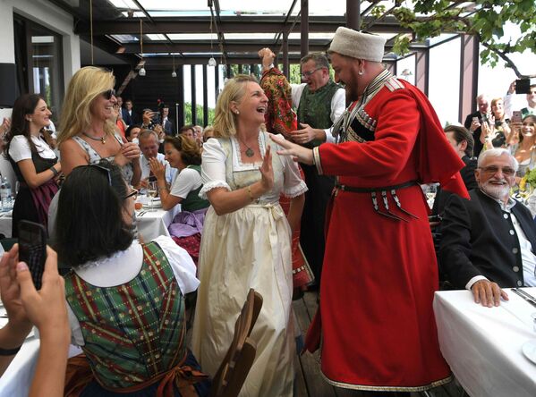 库班哥萨克演员在奥地利外长的婚礼上 - 俄罗斯卫星通讯社