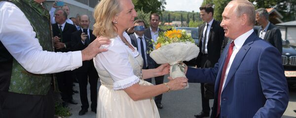 奥外长首次谈论邀请普京参加其婚礼的细节 - 俄罗斯卫星通讯社