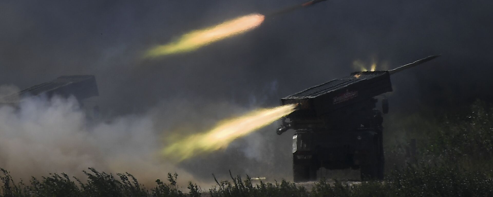 俄国防部：“龙卷风”火箭炮在扎波罗热方向摧毁一个乌军指挥所 - 俄罗斯卫星通讯社, 1920, 01.06.2023