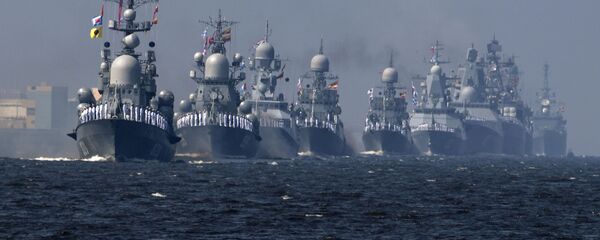 Корабли ВМФ РФ на сводной репетиции парада в честь Дня ВМФ в Кронштадте - 俄羅斯衛星通訊社