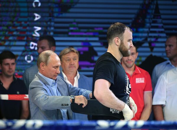 普京观看国际格斗式桑搏比赛并出席颁奖仪式 - 俄罗斯卫星通讯社
