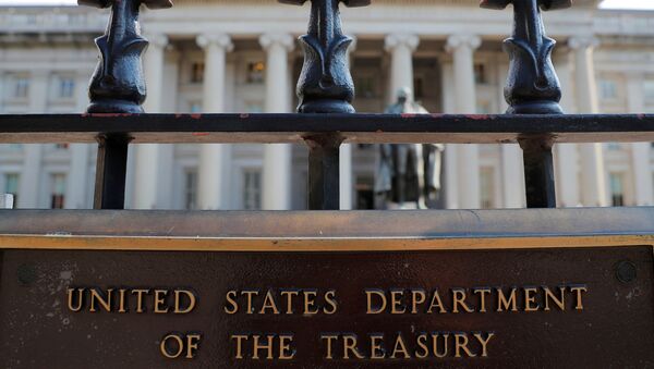 A sign marks the U.S Treasury Department in Washington - 俄罗斯卫星通讯社