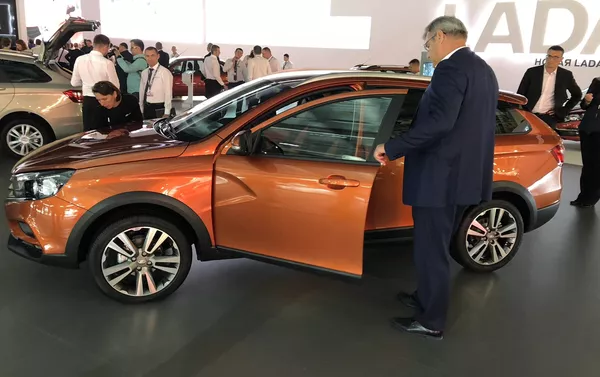 俄羅斯拉達(Lada)汽車展品 俄羅斯拉達(Lada)汽車展品 - 俄羅斯衛星通訊社