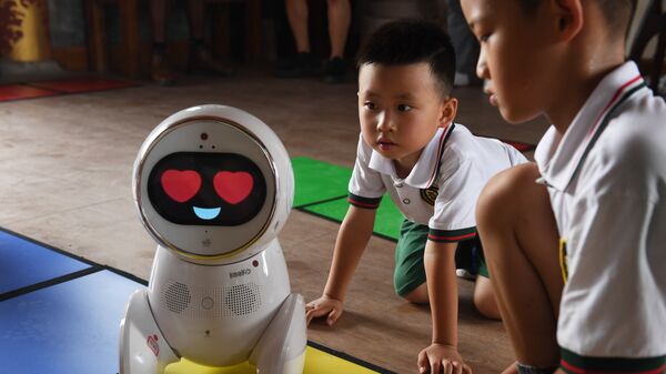 中國幼兒園出現了機器人老師 - 俄羅斯衛星通訊社