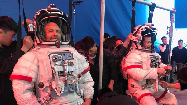 俄演員分享與吳京合作拍攝《流浪地球》感想 - 俄羅斯衛星通訊社