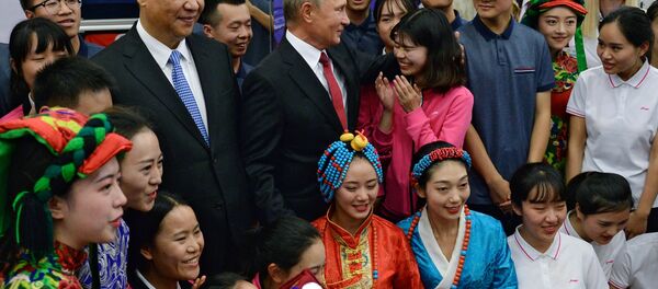 普京和习近平到访“海洋”全俄儿童中心 - 俄罗斯卫星通讯社