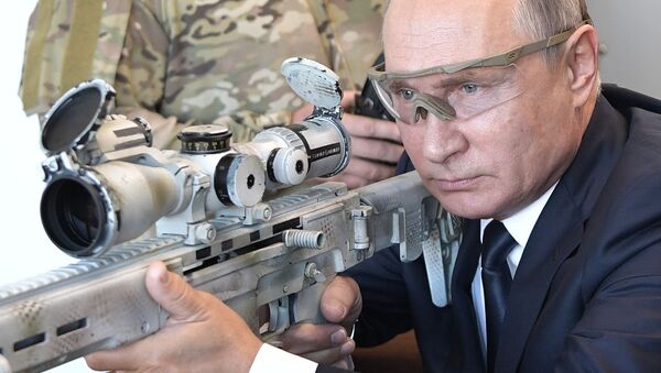 俄罗斯总统普京在爱国者花园 - 俄罗斯卫星通讯社