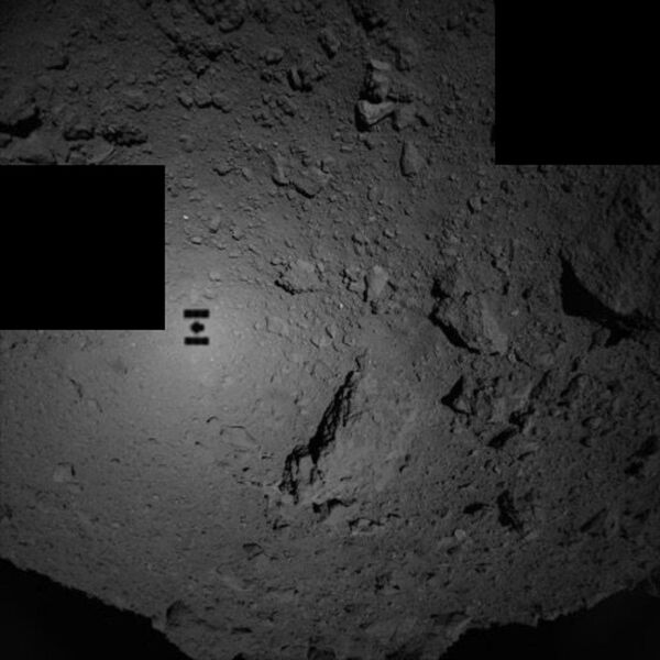 日本两台着陆器登陆小行星“龙宫” 日本两台着陆器登陆小行星“龙宫” - 俄罗斯卫星通讯社
