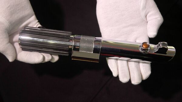 《星球大戰》道具光劍拍出近18萬美元高價 - 俄羅斯衛星通訊社