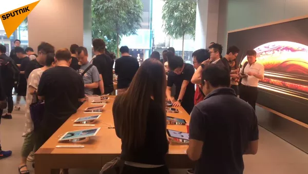 狂熱果粉排隊只為iPhone新機 - 俄羅斯衛星通訊社