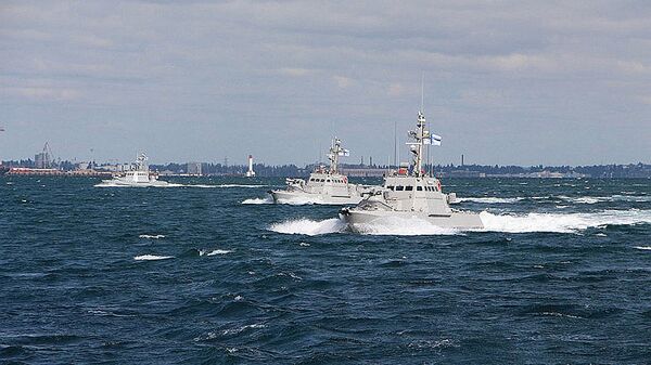三艘乌克兰军舰越境进入俄国水域并驶向刻赤海峽 - 俄罗斯卫星通讯社
