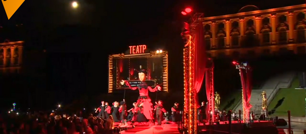 夏宫喷泉节闭幕 - 俄罗斯卫星通讯社