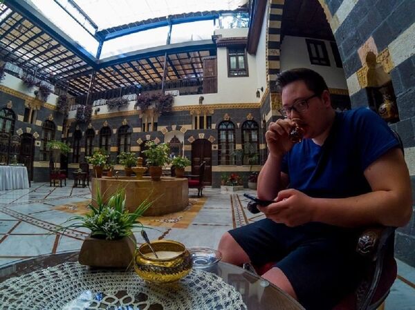 一名博主在大马士革一家酒店 一名博主在大马士革一家酒店 - 俄罗斯卫星通讯社