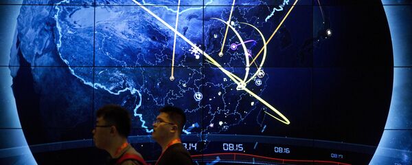 谷歌前负责人埃里克·施密特不久前在旧金山Village Global VC组织的闭门会议上发言时预言，下一个十年全球互联网将主要分成两大部分：美国和中国模式。 - 俄罗斯卫星通讯社