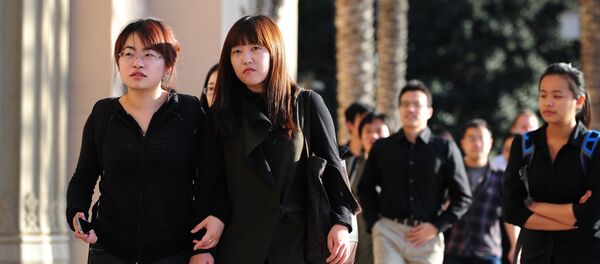 美国限制中国大学生签证，谁“受伤”更重？ - 俄罗斯卫星通讯社