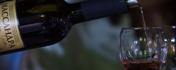 研究人员称喝葡萄酒可延寿 - 俄罗斯卫星通讯社