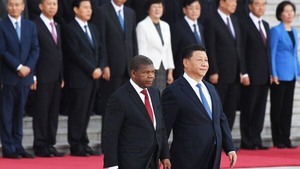 中国国家主席习近平同安哥拉总统洛伦索 - 俄罗斯卫星通讯社