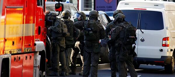 科隆火车站劫持人质的男子已被控制 - 俄罗斯卫星通讯社