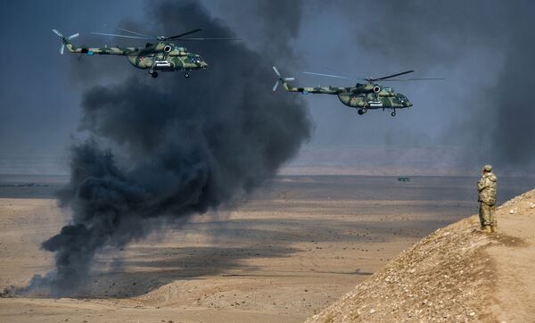 集体安全条约组织在塔吉克斯坦举行的联合反恐演习上的米-8AMTSh“终结者”武装直升机 - 俄罗斯卫星通讯社