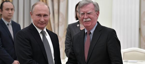俄罗斯总统普京会见美国国家安全顾问博尔顿 - 俄罗斯卫星通讯社