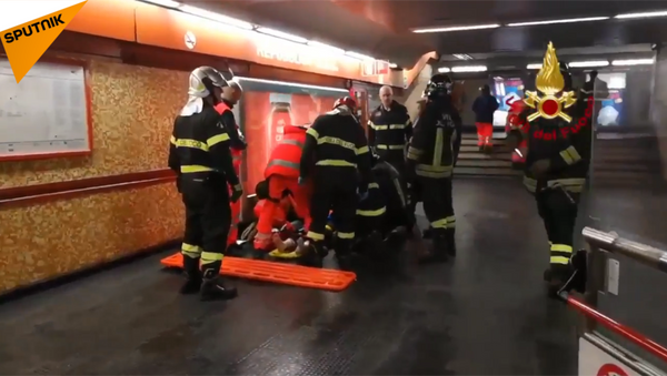 中央陆军球迷在罗马地铁电梯坍塌事故中受伤 ( - 俄罗斯卫星通讯社