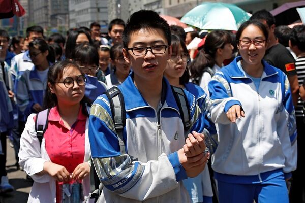 京城中學里的俄語特色活動 - 俄羅斯衛星通訊社