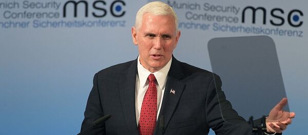 邁克∙彭斯 - 俄羅斯衛星通訊社