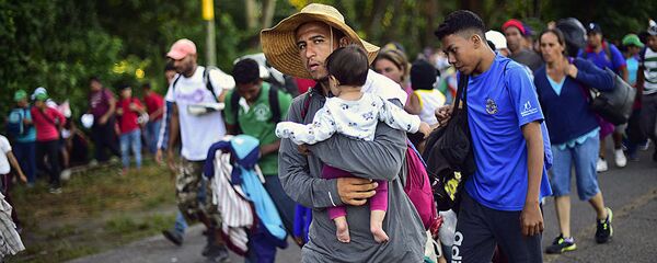 向美國移動的洪都拉斯移民在墨西哥 - 俄羅斯衛星通訊社