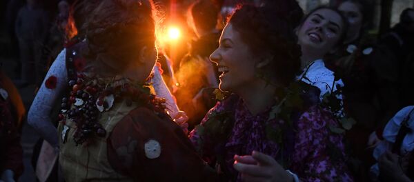 Участники хэллоуинского парада Макнас в Ирландии - 俄罗斯卫星通讯社