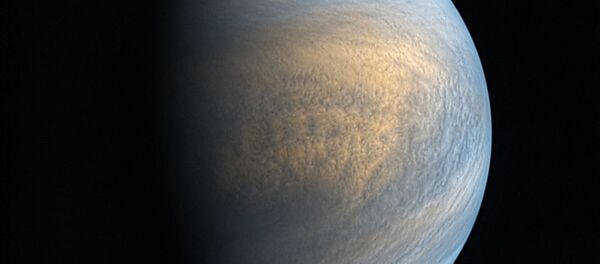 Фотография Венеры в оптическом и ультрафиолетовом диапазоне, полученная камерами зонда Акацуки - 俄羅斯衛星通訊社