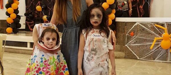 最好的万圣节服装：来自菲律宾的无头女孩让邻居们都惊了 - 俄罗斯卫星通讯社