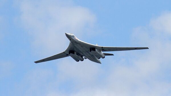俄国防部：俄图-160轰炸机在俄白演习中演练巡航导弹的电子发射 - 俄罗斯卫星通讯社