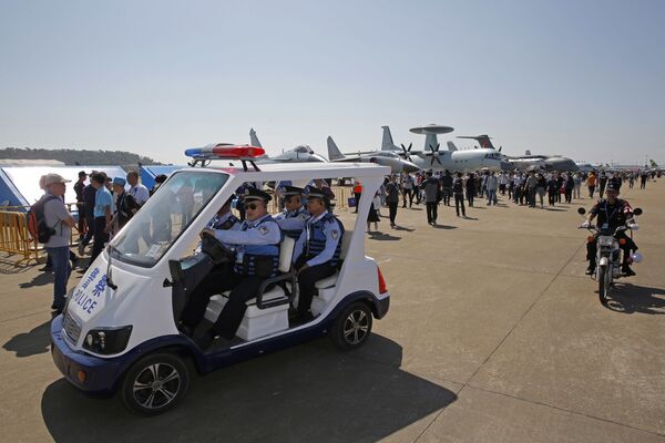 中国国际航空航天博览会上的警察巡逻队 - 俄罗斯卫星通讯社