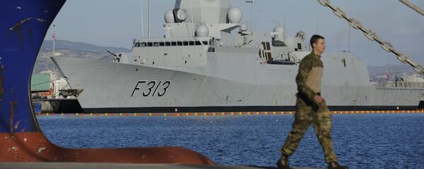 挪威護衛艦與油輪相撞 致7人受傷 - 俄羅斯衛星通訊社