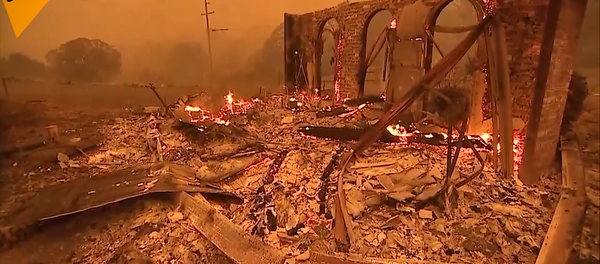 加州天堂鎮毀於林火 - 俄羅斯衛星通訊社