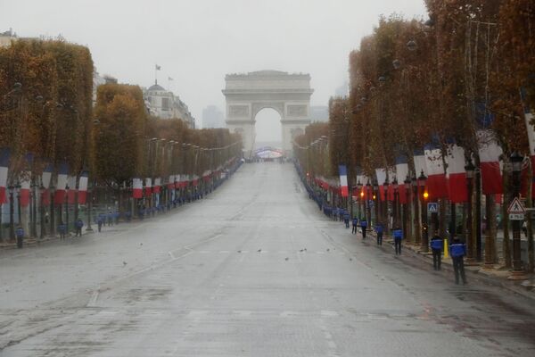 一戰結束100週年紀念活動前夕，巴黎凱旋門前 - 俄羅斯衛星通訊社
