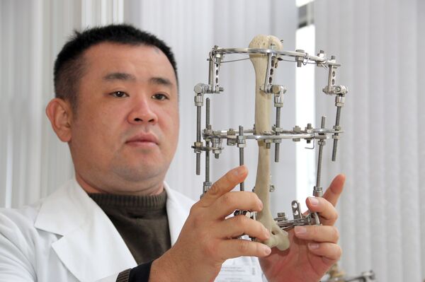 中国整形医生在伊里扎洛夫中心实习 - 俄罗斯卫星通讯社