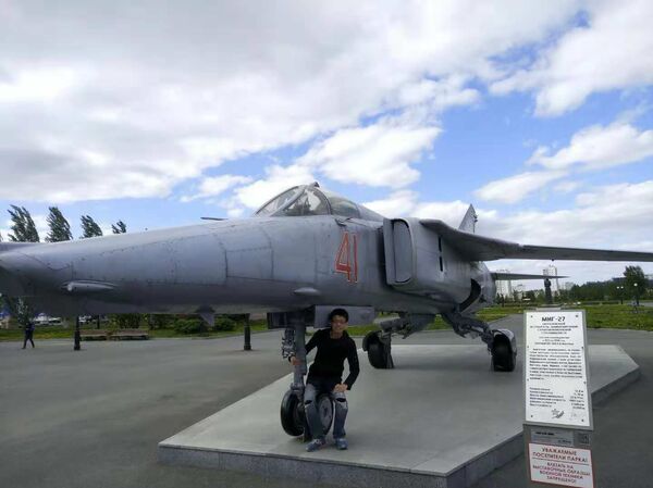 赵默涵同学在喀山航空公园 赵默涵同学在喀山航空公园 - 俄罗斯卫星通讯社