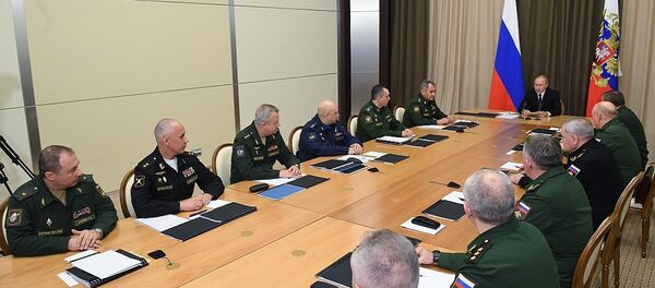 俄總統普京在軍事問題會議上 - 俄羅斯衛星通訊社