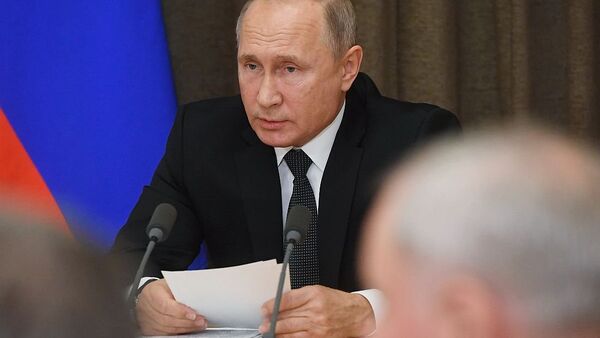 俄總統普京在軍事問題會議上 - 俄羅斯衛星通訊社