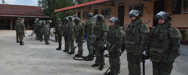 Российские саперы во время выполнения задач по гуманитарному разминированию в лесах Лаоса - 俄羅斯衛星通訊社