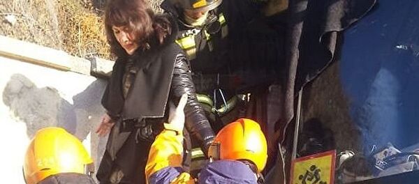 俄远东一辆载有17名儿童的巴士发生交通事故 - 俄罗斯卫星通讯社