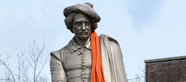 倫勃朗紀念碑 - 俄羅斯衛星通訊社