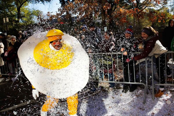 皮卡丘和雞蛋人：紐約感恩節年度遊行 - 俄羅斯衛星通訊社