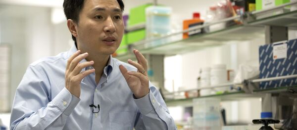 “基因编辑婴儿” 制造者贺建奎对其研究“成果”致歉 - 俄罗斯卫星通讯社