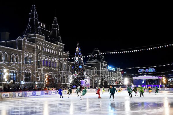 2019年2月1日至3日，將在古姆冰場舉行世界冰壺巡回賽“WCT紅場經典賽”。 - 俄羅斯衛星通訊社