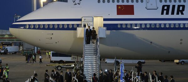 鑼鼓喧天地迎接中國國家主席習近平 鑼鼓喧天地迎接中國國家主席習近平 - 俄羅斯衛星通訊社