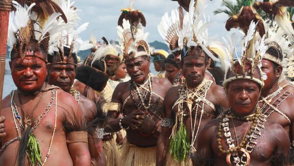 Папуасы во время фестиваля озера Sentani - 俄罗斯卫星通讯社